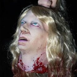 Distortions Illusion Severed Female Head Decorations & Props