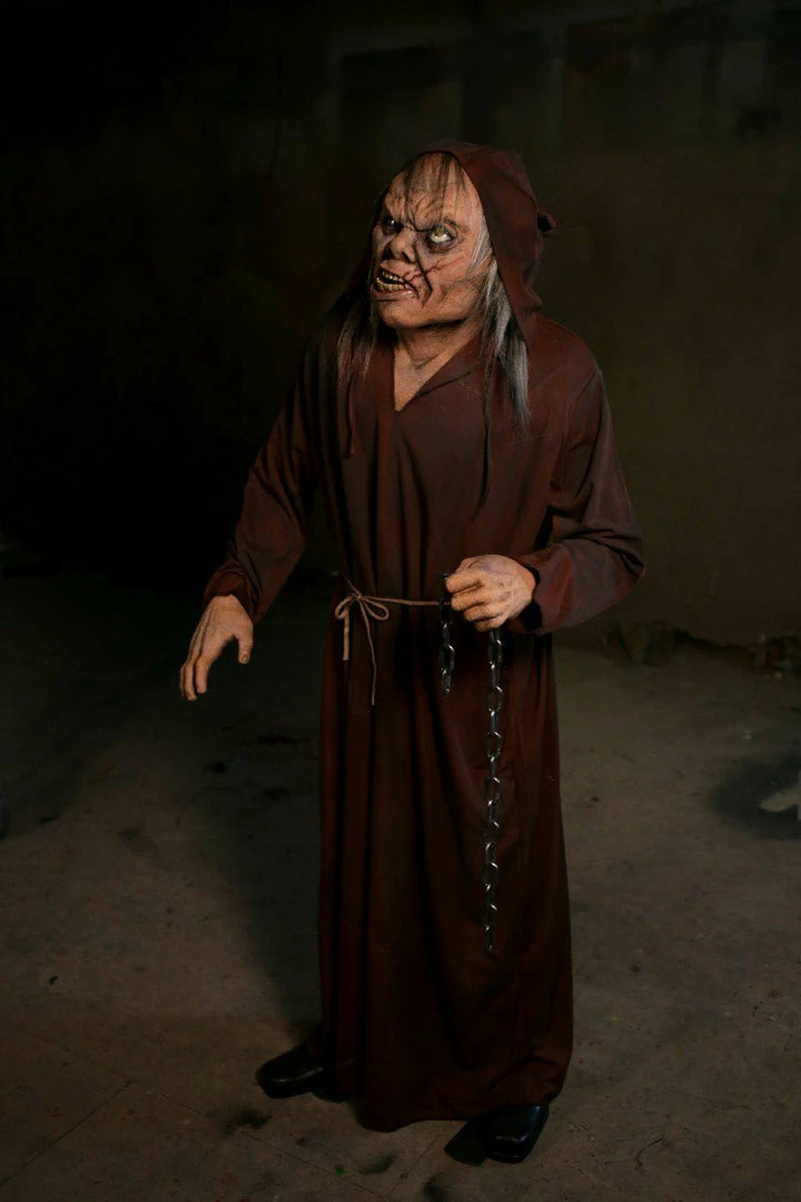 Distortions Decorations & Props The Minion Legend Monster Prop 3 Distortions Decorations & Props The Minion Legend Monster Prop